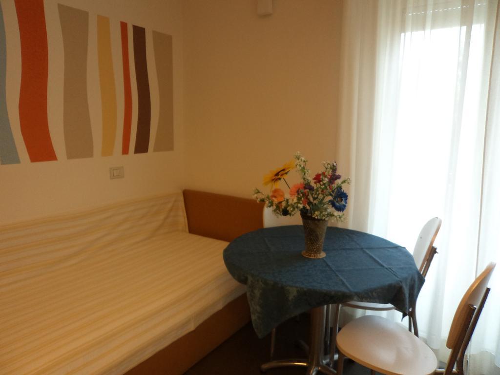 Residence Nocchiero Riccione Pokój zdjęcie